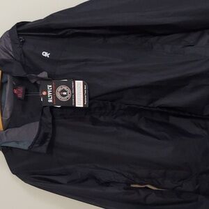 Wind/ rain jacket with hood